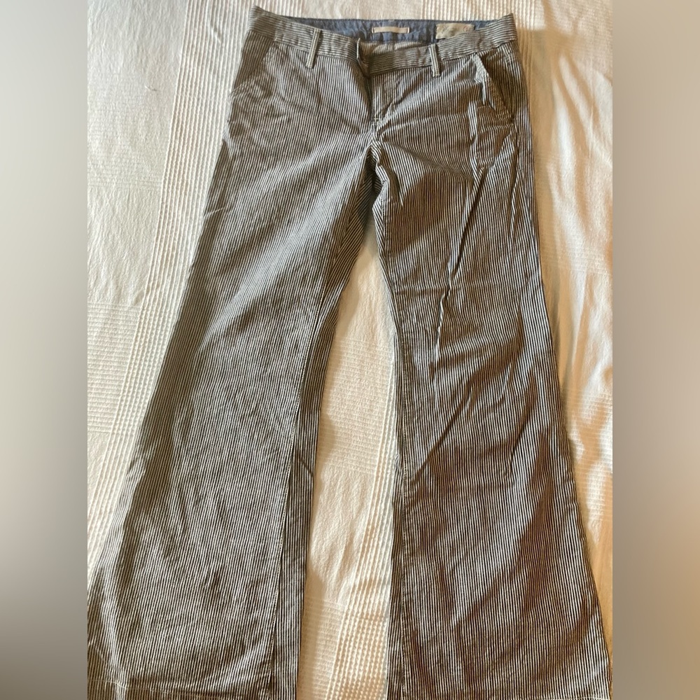 Gap low rise flared jeans size 29/8